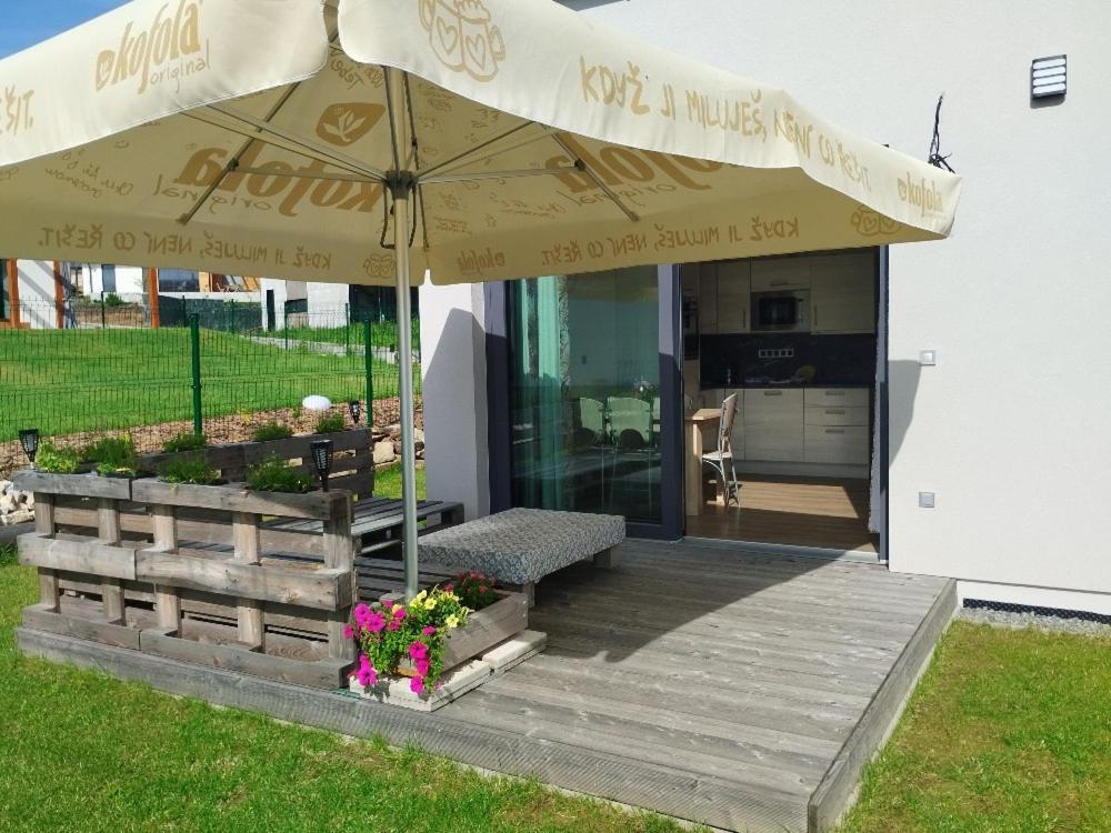 Apartman Dasa Frymburk Exterior photo